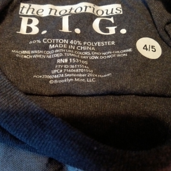 Graphic Tee with Crowned Child Design - Picture 4 of 5